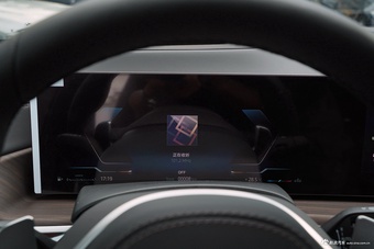 2025款宝马X5 xDrive 40Li 尊享型M 运动曜夜套装