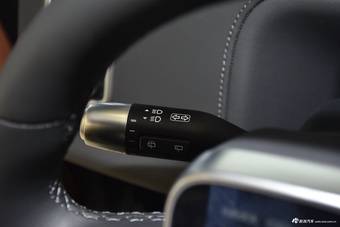 2024款理想L8 Ultra