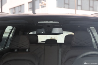 2022款宝马X5 xDrive 40Li 尊享型M运动套装