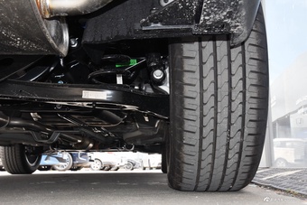 2025款星途凌云 300T 两驱超越版