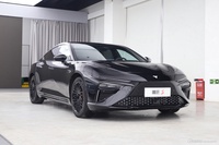 2022款哪吒S 增程版