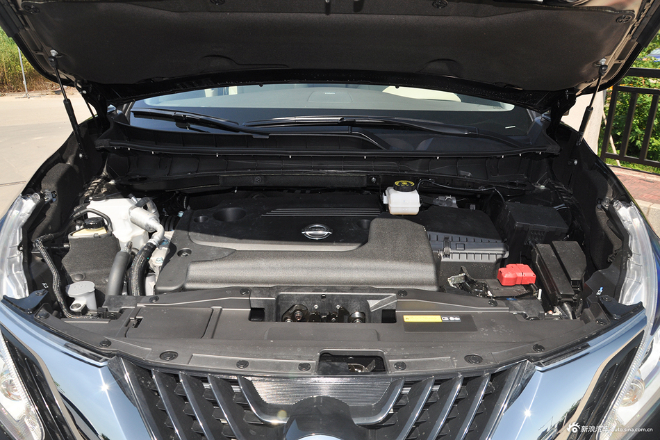 2019款楼兰2.5L 自动XL智联豪华版