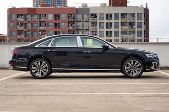 2025款奥迪A8L 45 TFSI quattro 豪华型