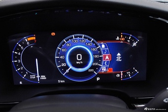 2025款XT6 2.0T 六座四驱尊贵行政黑标版