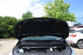 2024款传祺M8 领秀系列 390T 尊享版