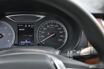 2020款锐骐6 2.3T自动柴油四驱旗舰型国VI