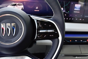 2026款别克GL8插混 陆尊 奢享版