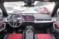 2025款宝马X1 M35Li