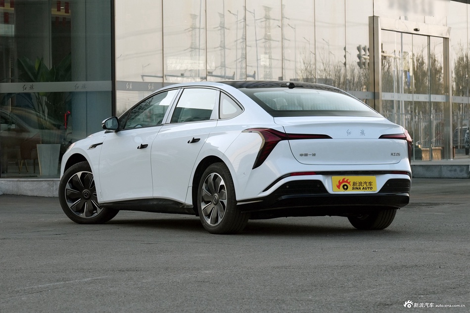 多便宜才算便宜？红旗天工05全国14.22万起，最高直降1.76万