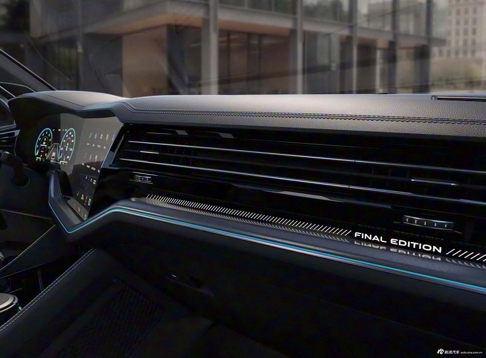 空间足够，操控给力，最高还能便宜18.38万，这样的大众途锐不来一沓？