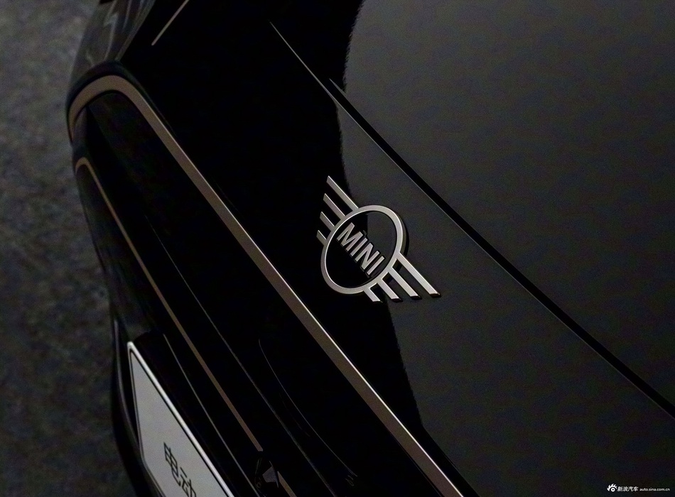 家用舒适，商务有面，最大折扣7.1折，电动MINI COOPER真的不考虑开回家？