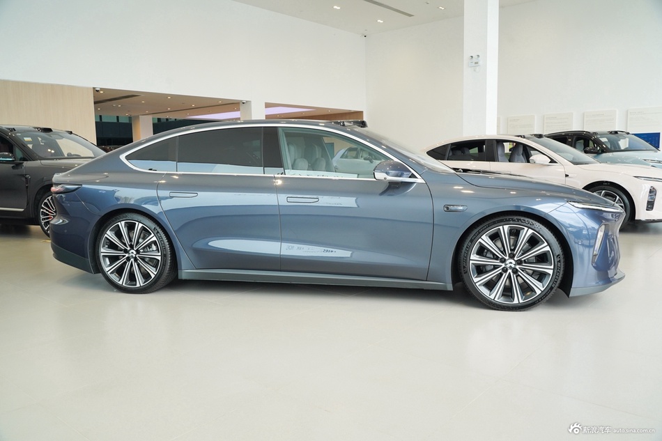 蔚来汽车蔚来ET7够狠，这车最高直降18.25万，买竞品的都后悔了！