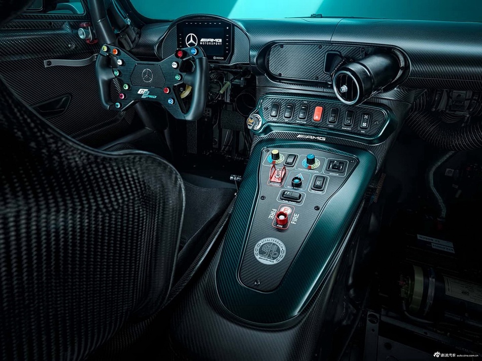 上班族喜欢，外观时尚性能表现好，奔驰AMG GT全国94.25万起