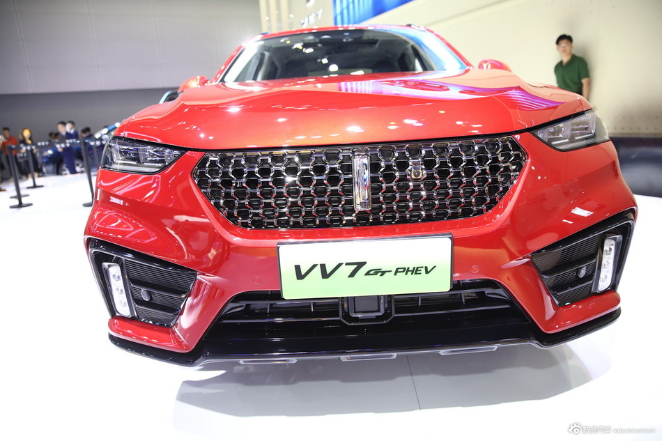 有颜值还有料，内外兼修的WEY VV7 GT混动最高直降1.63万啦！