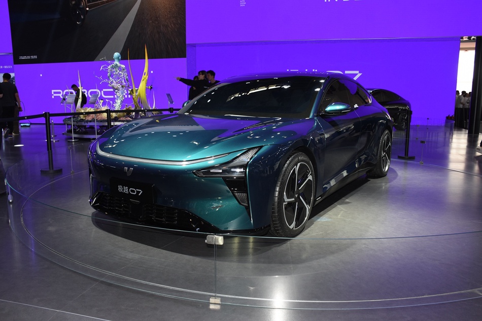 极越汽车现状如何 吉利李书福为何接盘